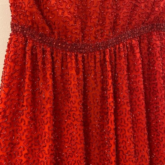 Absolutely gorgeous bright red beaded dress for queen! XS-S - Picture 4 of 6